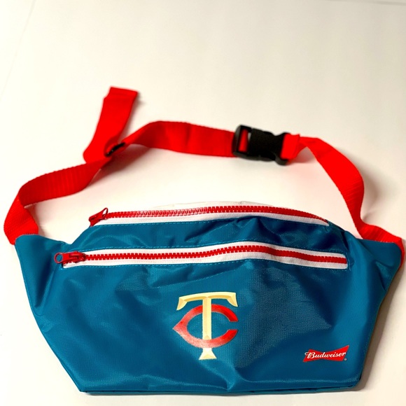 MLB Budweiser Fanny Pack - Picture 1 of 3